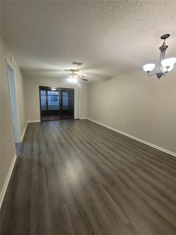 Foto del edificio - 410 Landing Blvd