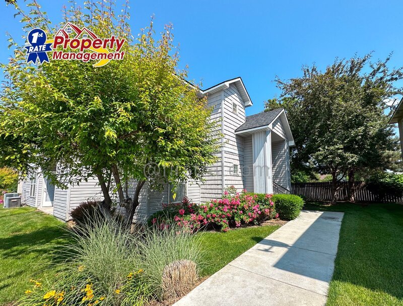 Foto principal - 11896 Cloverbrook Ln