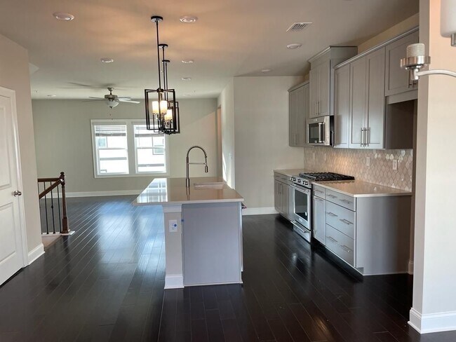 Foto del edificio - 1112 Knoxboro Ln
