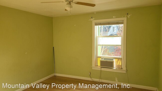 Foto del edificio - 1 br, 1 bath House - 102 Mainhart Drive
