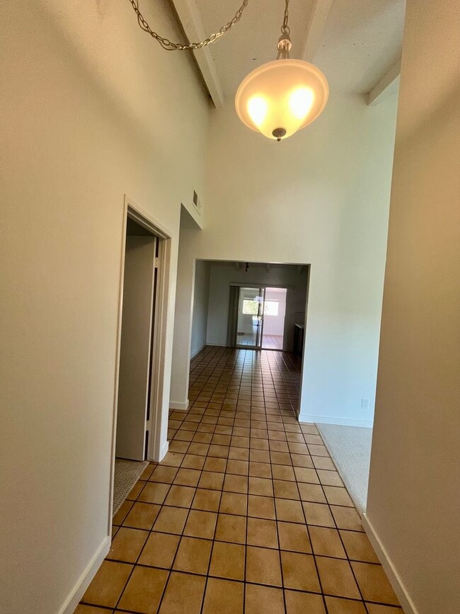 Building Photo - Encinitas Home on Cul-de-Sac