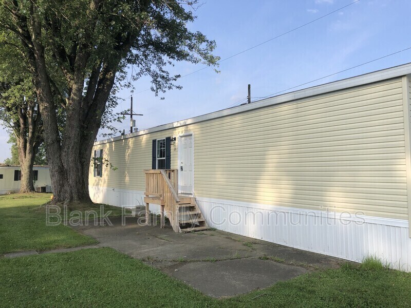 135 Teakwood Dr, Zanesville, OH 43701 House Rental in Zanesville, OH