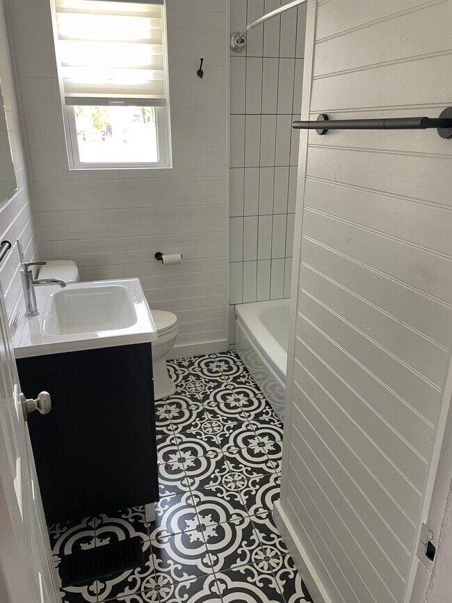 Foto del edificio - 5901 Carl Pl