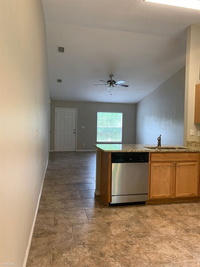Building Photo - 3 br, 2 bath House - 250 Breakwater St SE
