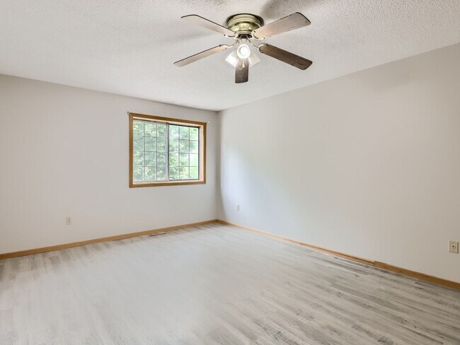 Foto del edificio - Blaine Townhome
