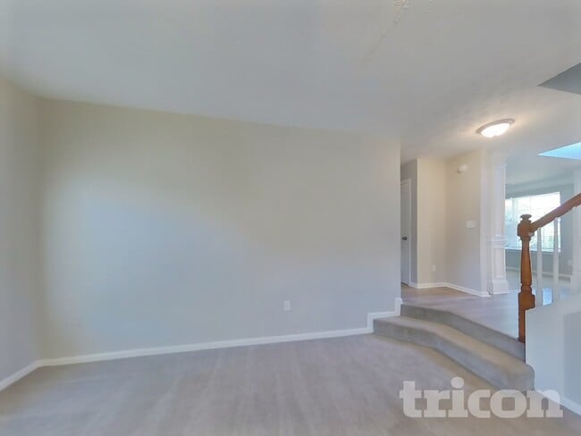 Building Photo - 4435 Grove Lake Ct