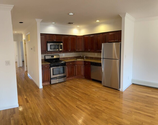 Foto del edificio - 1831 83rd St