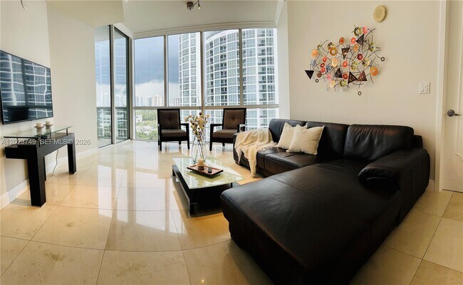 Building Photo - 18101 Collins Ave