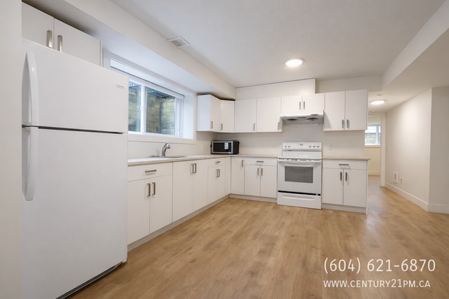 Building Photo - 4581 Sumas Mountain Rd