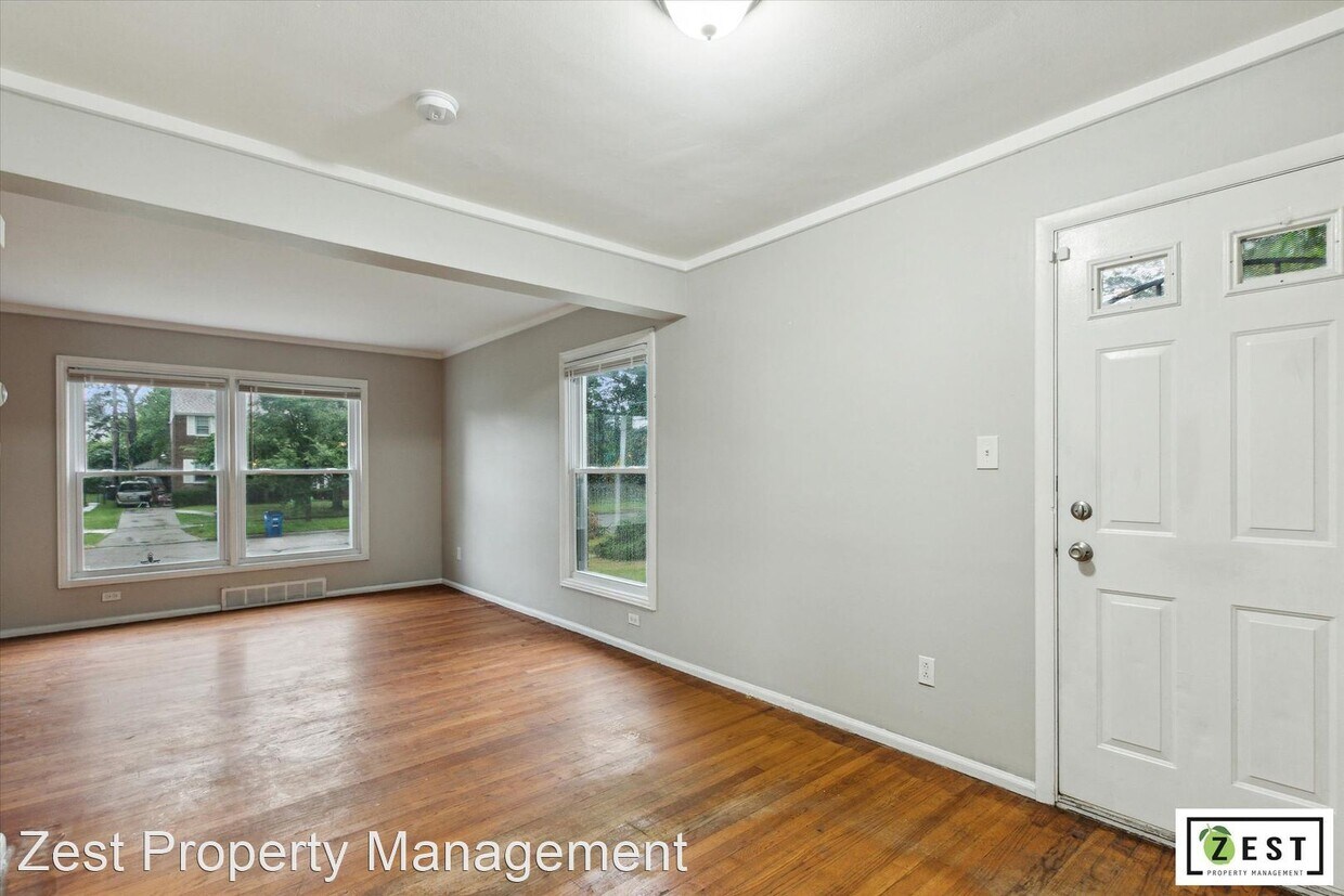 Primary Photo - 2 br, 1 bath Apartment - 7601 Curtis Street