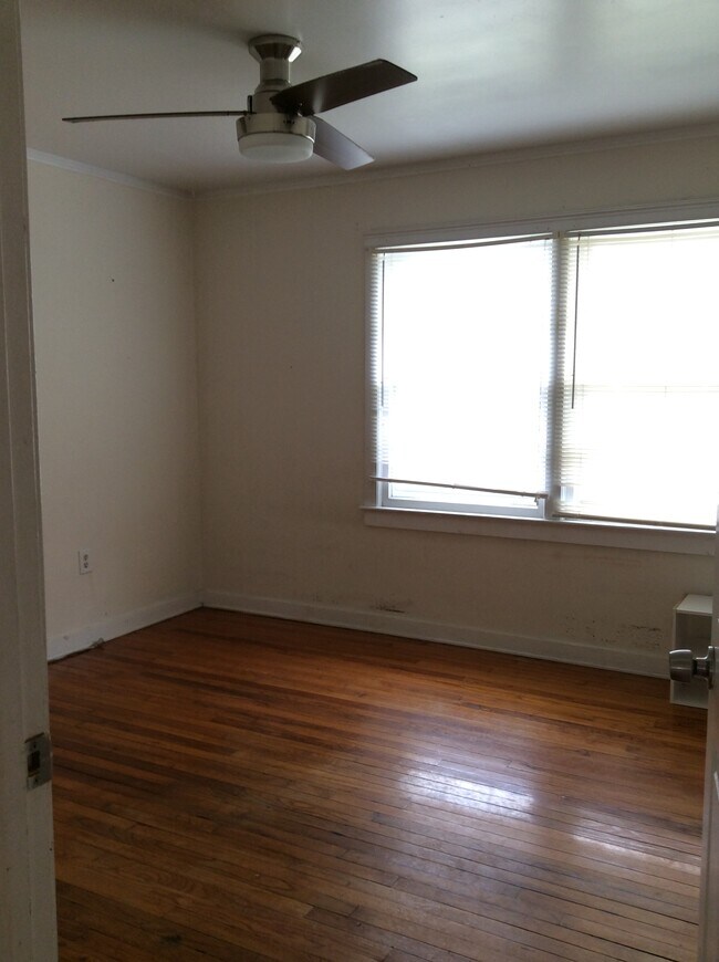 Building Photo - 362 Porter Ave