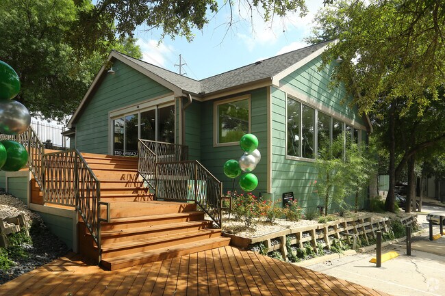 Trio Apartments Austin, TX