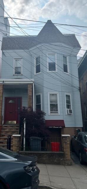 Primary Photo - 3307 Pleasant Ave