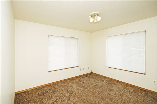 Building Photo - 1225 Redpine Way