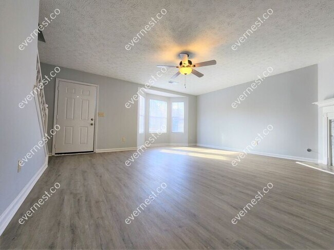 Foto del edificio - 5804 Wind Gate Ln