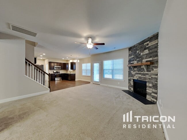 Building Photo - 268 Moonstone Ct