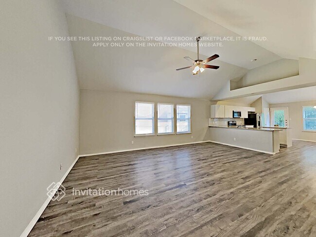 Foto del edificio - 7041 Meandering Creek Ln