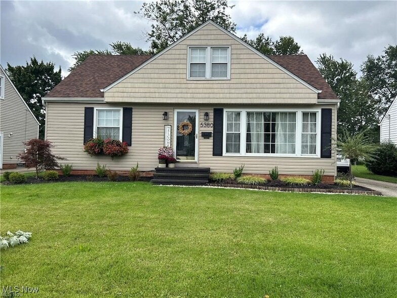 Foto principal - 5380 Huron Rd