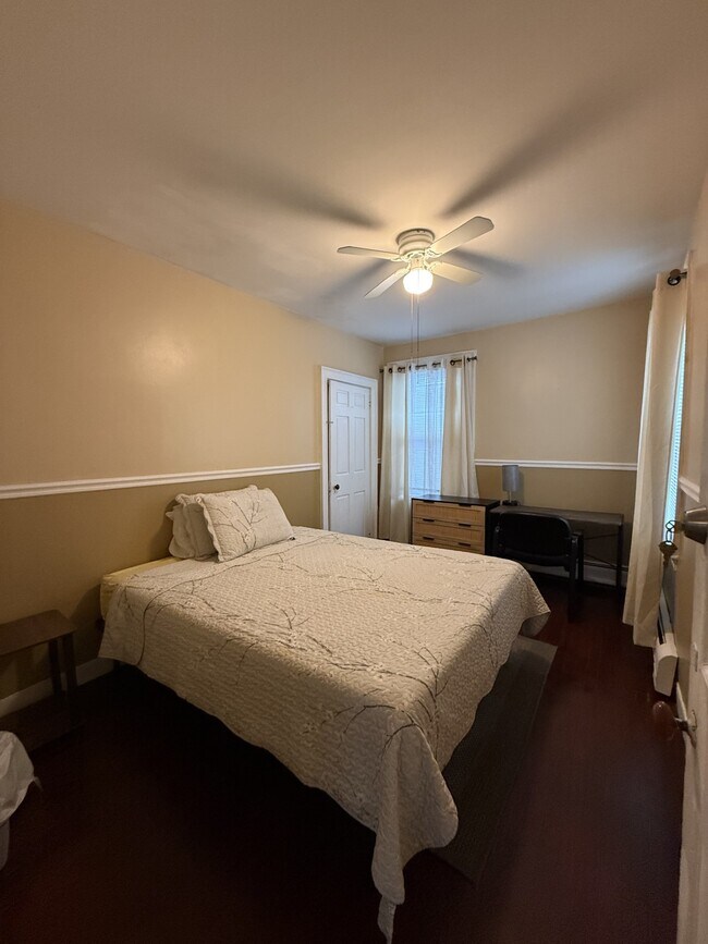 Dormitorio 2 - 75 Mill St