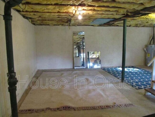 Foto del edificio - 392 Bee Tree Rd