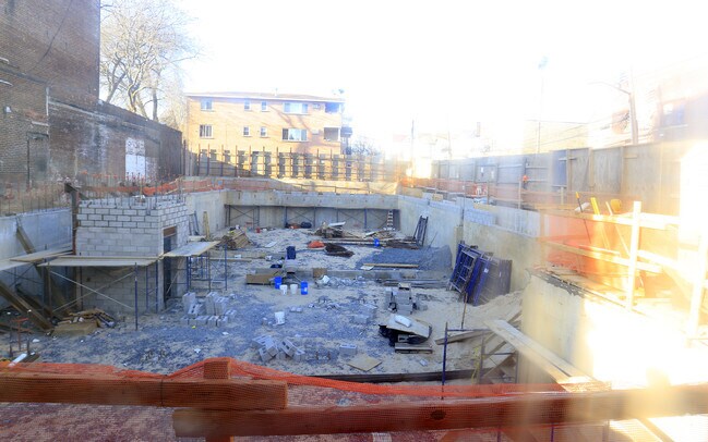 Foto del edificio - 3260 106th St