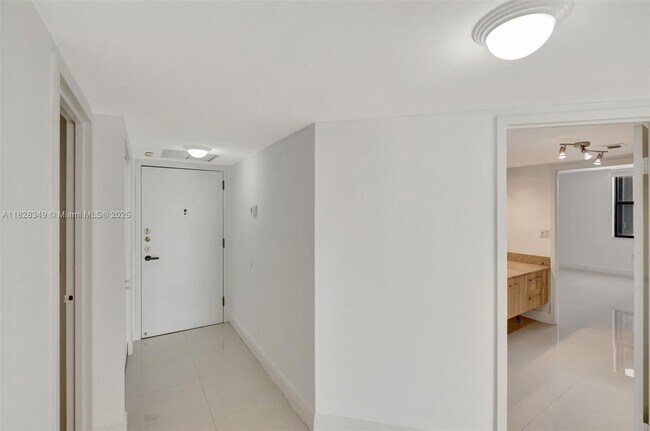 Foto del edificio - 2333 Brickell Ave