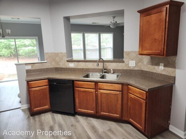 Foto del edificio - 3 br, 2.5 bath House - 1909 Lake Heights C...