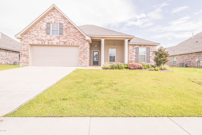 Building Photo - 102 Ouachita Dr