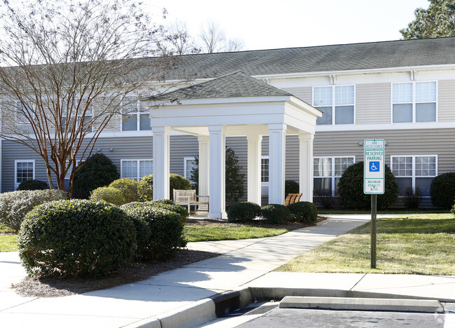 Building Photo - Lennox Chase Apartments