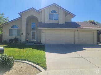 Building Photo - 2430 Solitude Dr