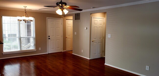 Open Concept Great Room - 6612 Jupiter Hills Cir