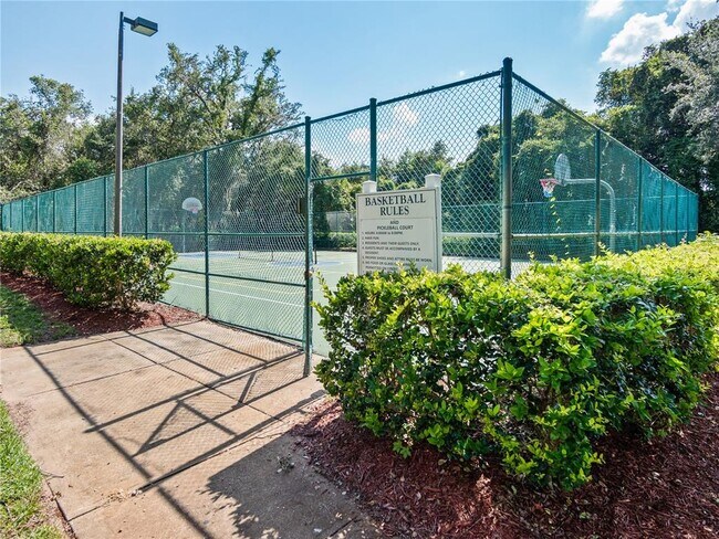 Foto del edificio - 8904 Legacy Ct