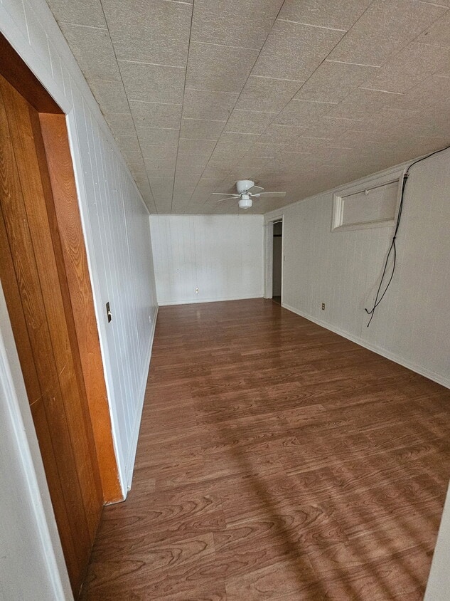 Building Photo - 33 Main St