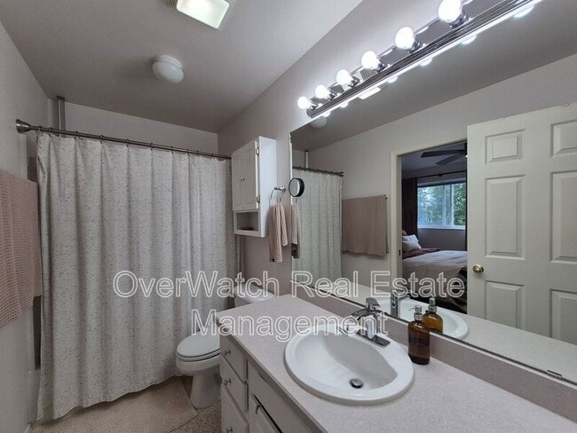 Building Photo - 3926 Lakehurst Cir