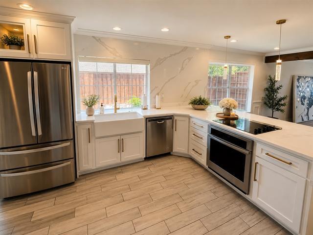 Foto del edificio - 733 Middle Cove Dr