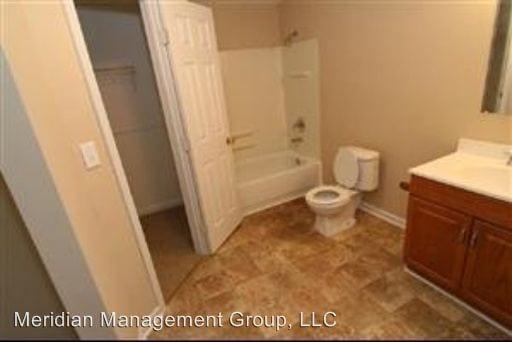 Building Photo - 1105 Mainstreet Valley Dr