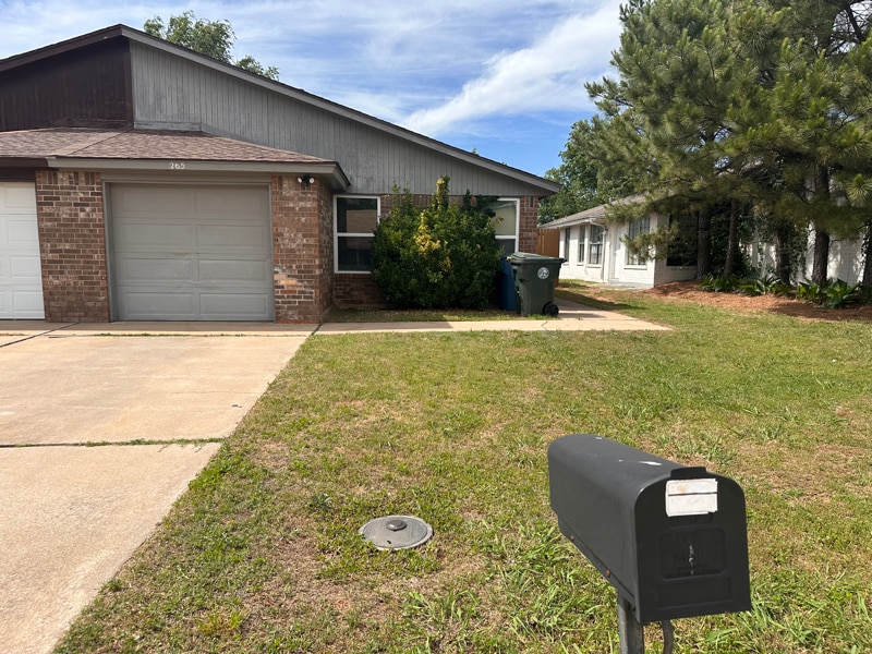 Primary Photo - 265 Windsor Way