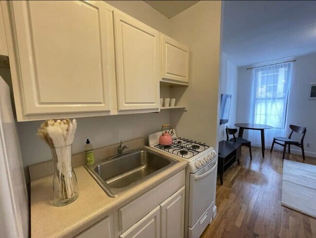 Foto del edificio - 410 E 60th St