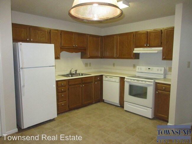 Foto del edificio - 3 br, 2 bath House - 1112 Hoke Loop