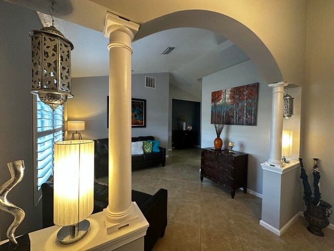 Foto del edificio - 1834 SW Buttercup Ave
