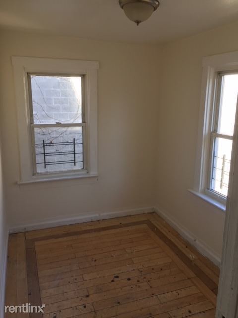 Building Photo - 3 br, 1 bath House - 3219 Ely Ave 1a