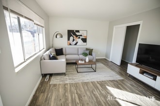 Building Photo - 4414 N Chestnut St