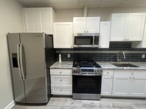 Building Photo - 276 Cypress Ave