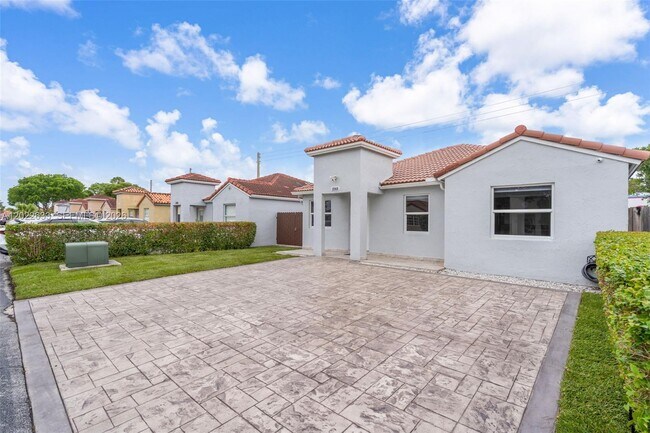 Building Photo - 12968 SW 151st Ln