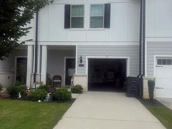 Foto del edificio - 5542 Plain Field Ln
