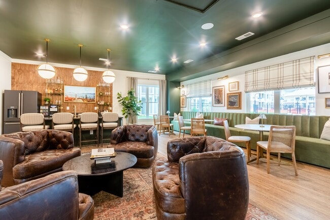 Foto del edificio - Midway at Archdale