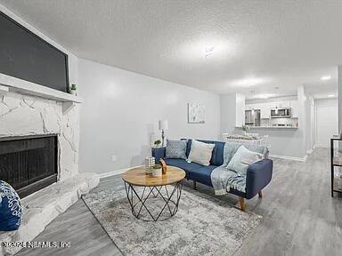 Foto del edificio - 3270 Ricky Dr