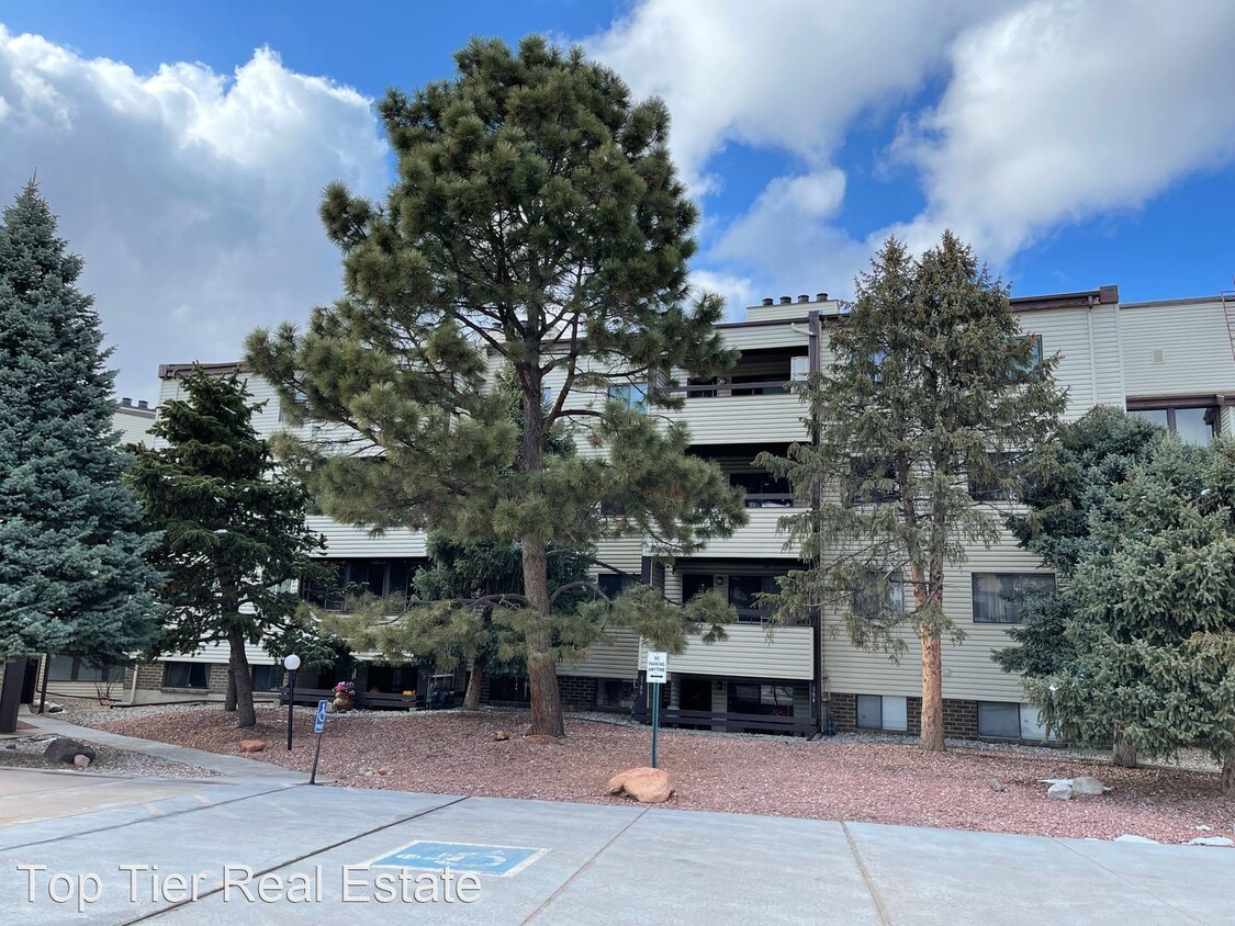 Foto principal - 2 br, 2 bath House - 6580 Delmonico Dr. #402