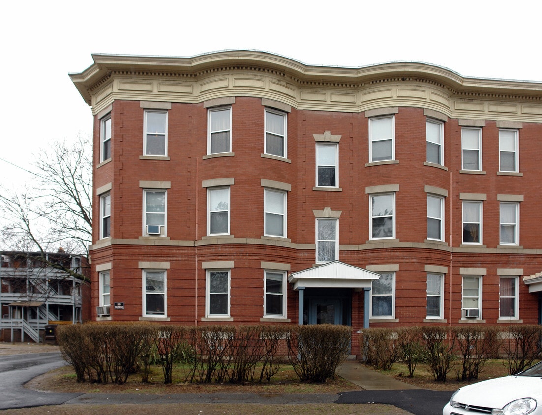Building Photo - 17 Monroe St