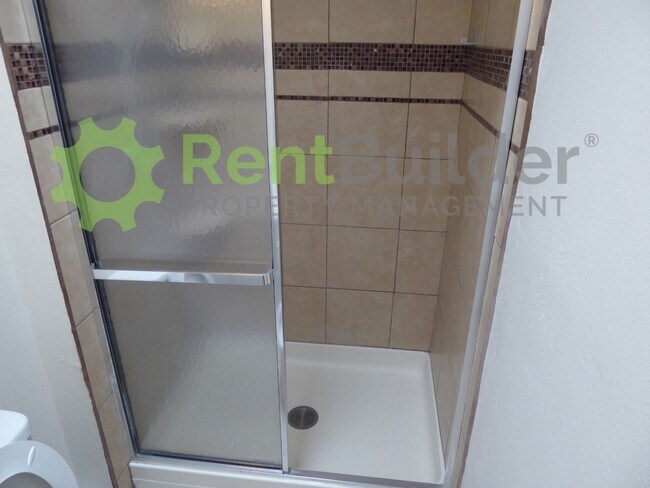 Foto del edificio - SCHEDULE YOUR SHOWING TODAY